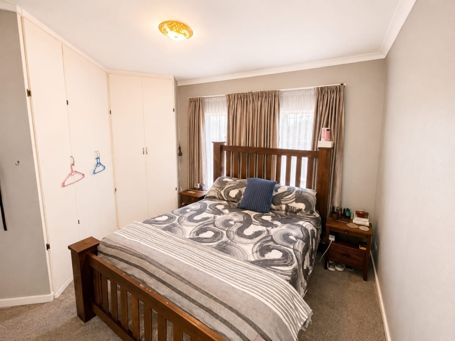 3 Bedroom Property for Sale in Geelhoutpark North West